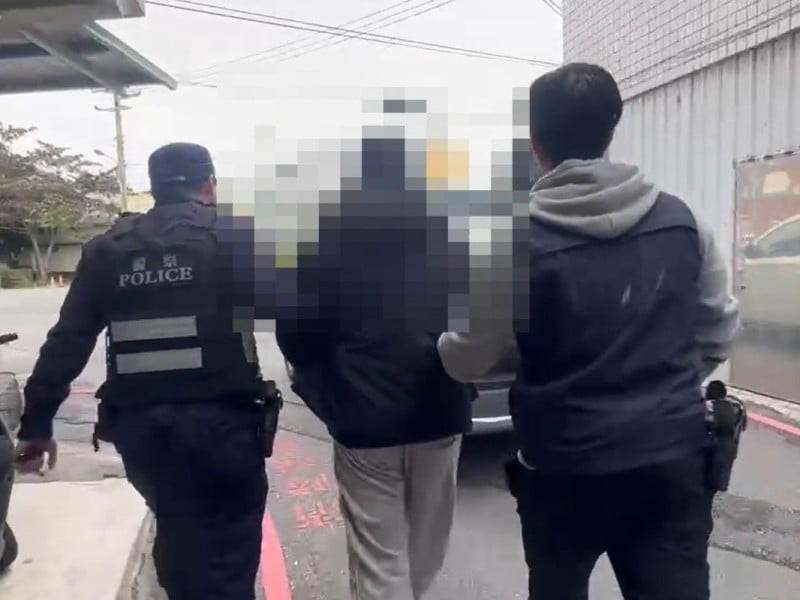 新城分局聯手刑事警察局破獲「喪屍煙彈」分裝場,逮捕5人並查獲多種毒品